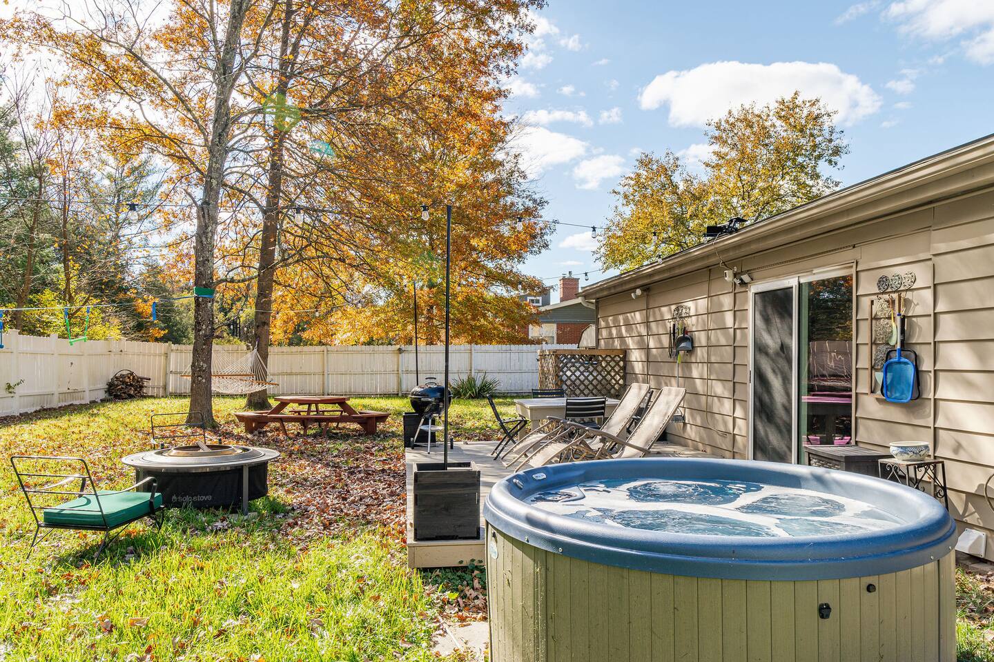3BR Family Home~Hot Tub~Minutes to New Paltz