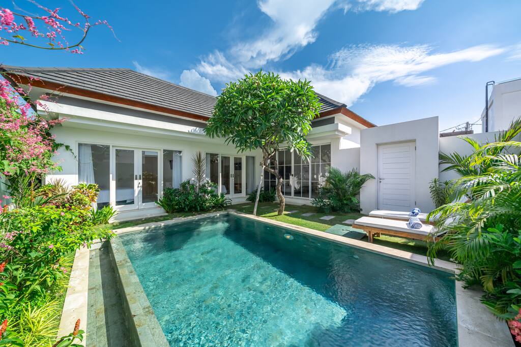 Elegant 2BR Motherlands Villa