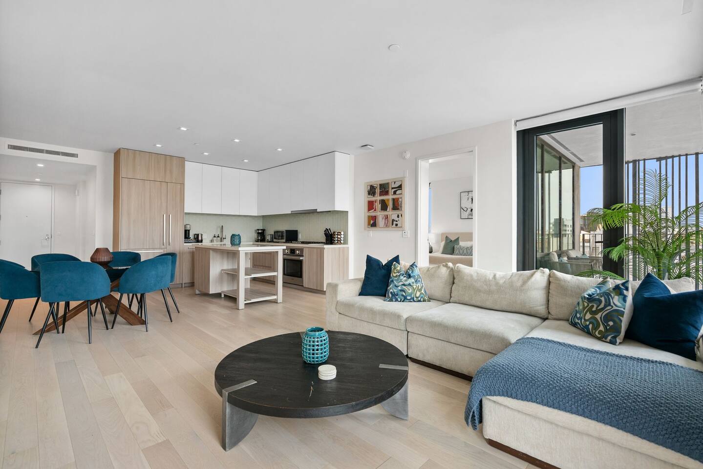 The Sapphire Nest - Spectacular Rooftop Amenities Ocean views 2BR