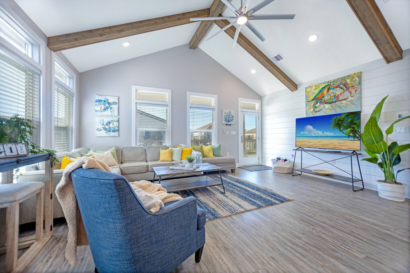 Steps to the beach-Sleeps10-3 bd-2 ba -Grill-WiFi