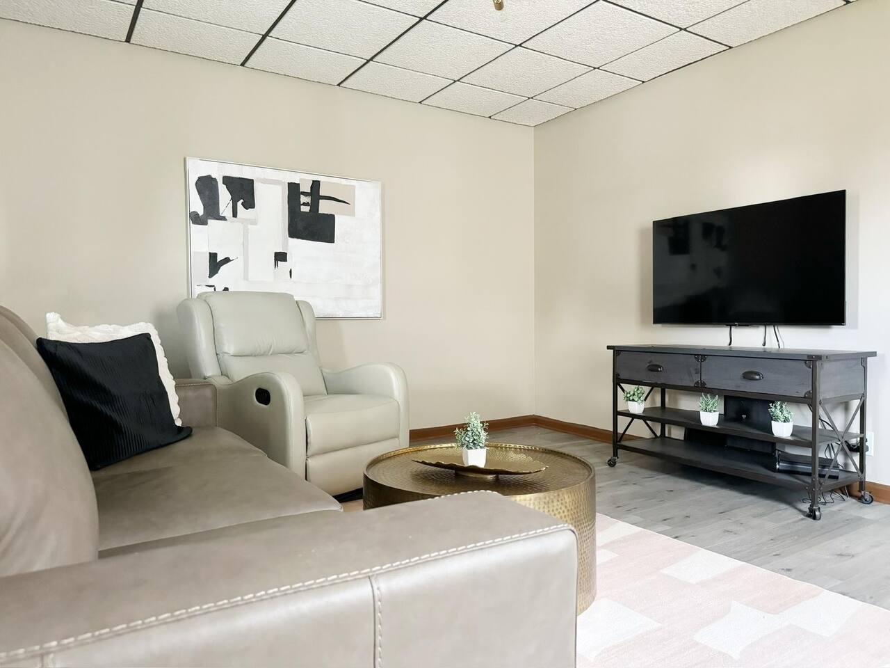 Parkland Home | KING 2BD/1BA Townhome in Ev