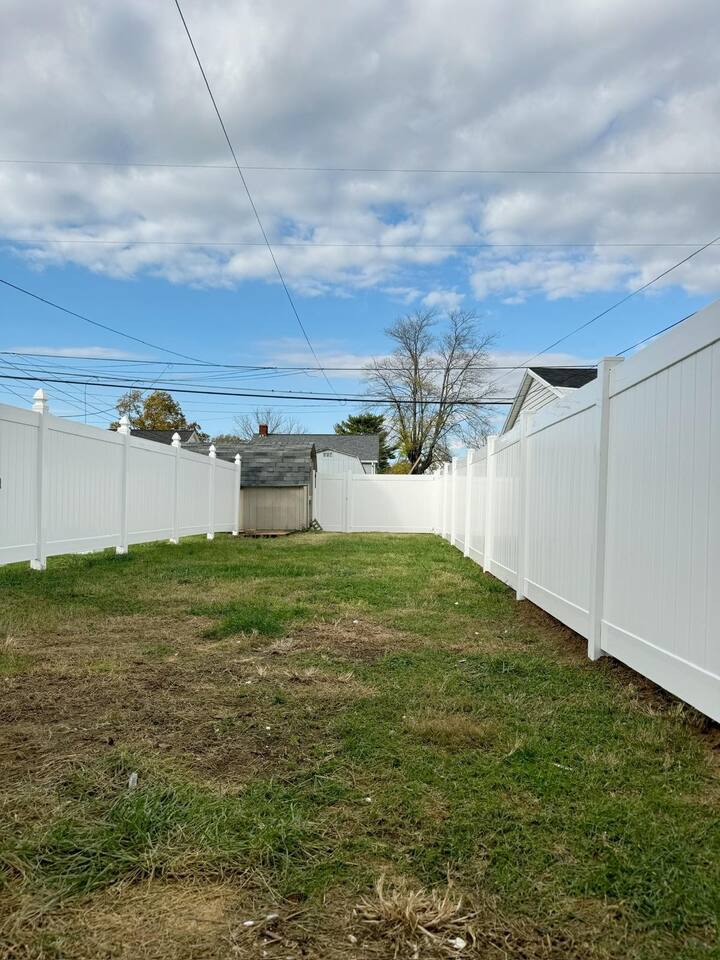 Parkland Home | KING 2BD/1BA Townhome in Ev photo 5