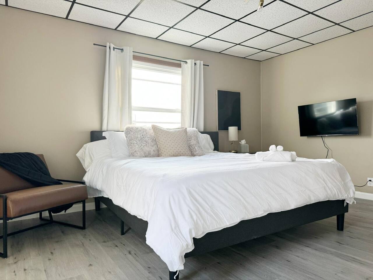 Parkland Home | KING 2BD/1BA Townhome in Ev