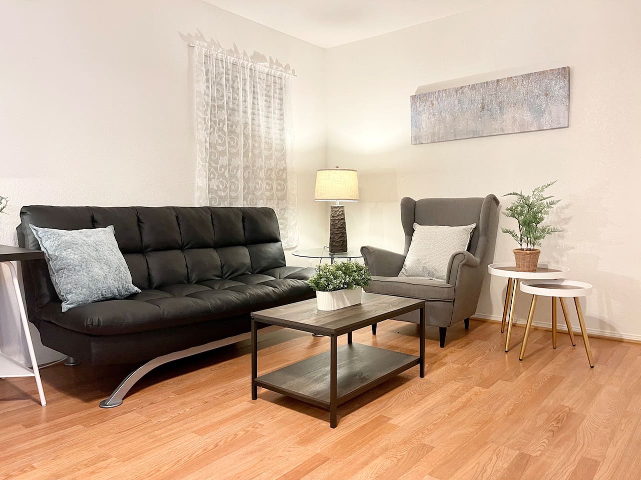 Master Suite + Bath in Luxury Home, West Lancaster