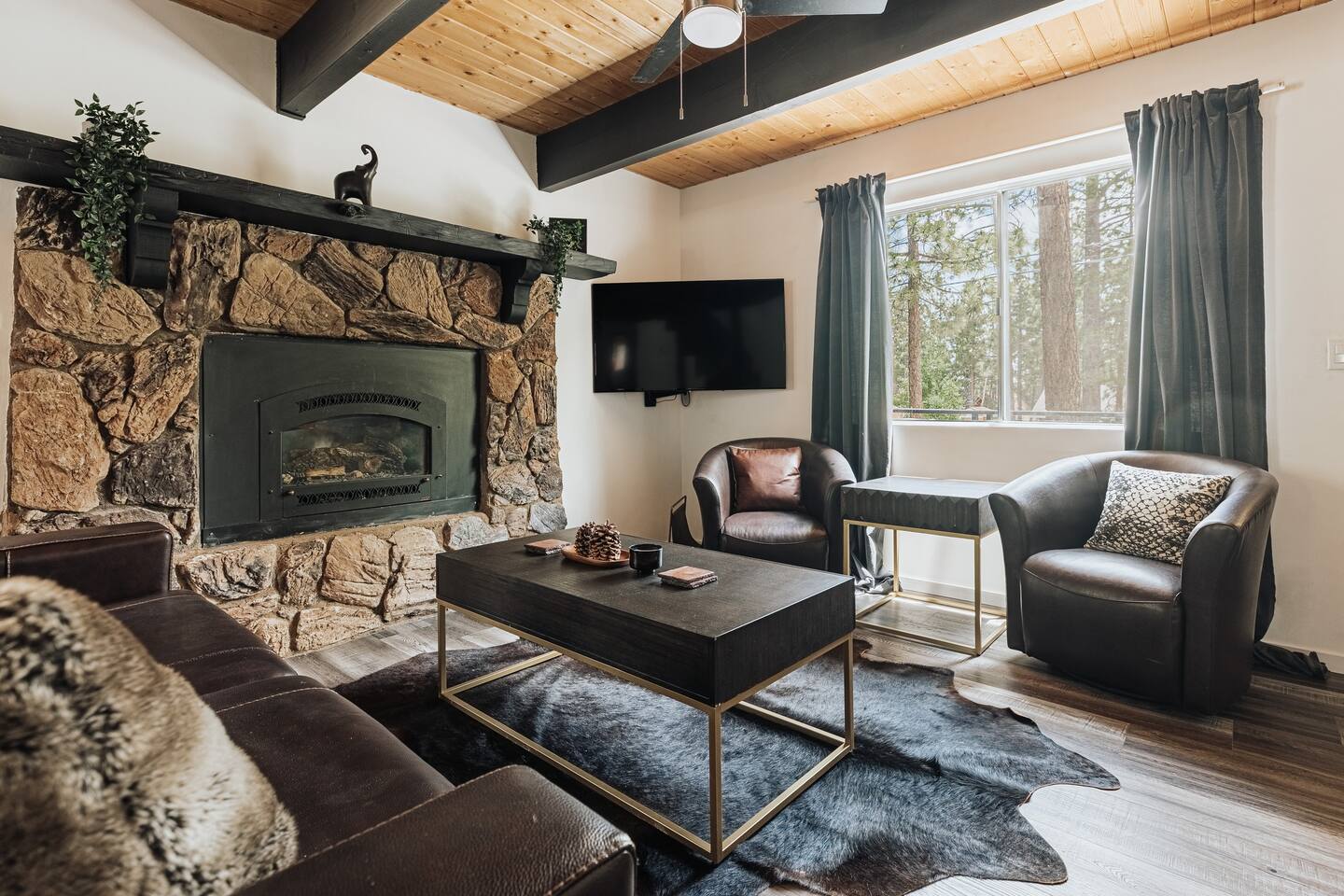 Big Bear Pine Haven Cabin Hot Tub Games