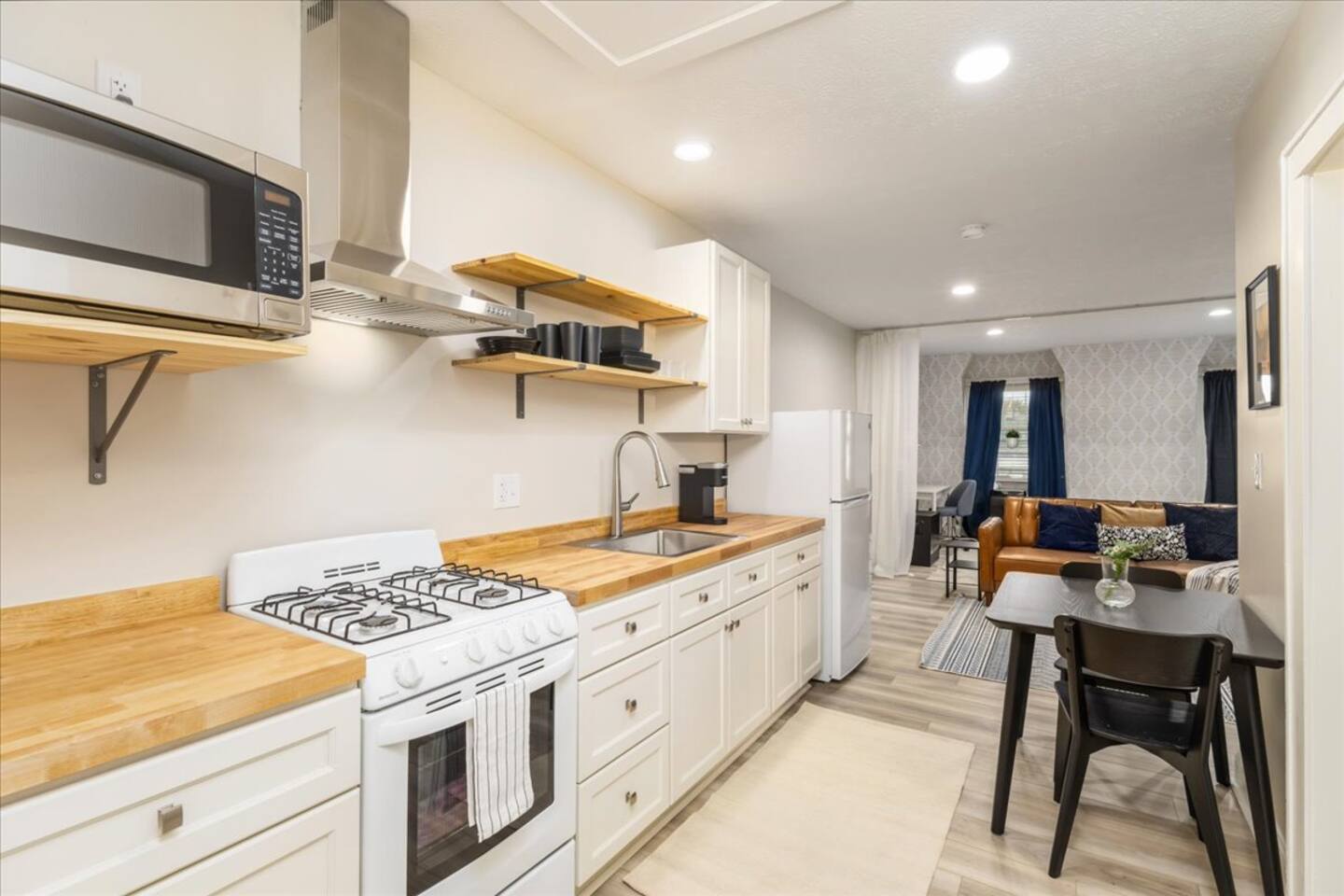 New Studio, Children's Hospital! Sleeps 4.