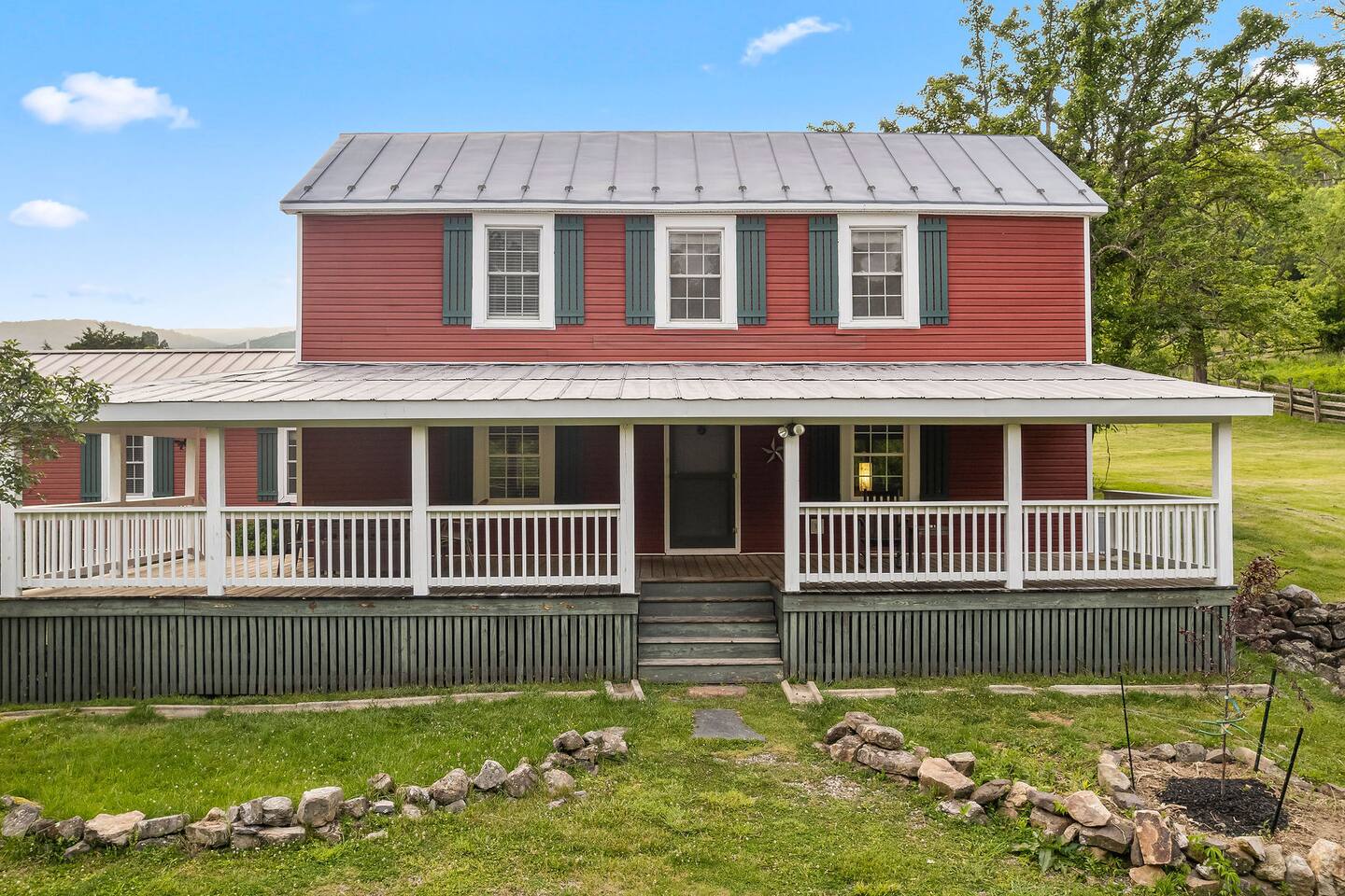 Spacious Rural Farmhouse Getaway w/ Peaceful Views