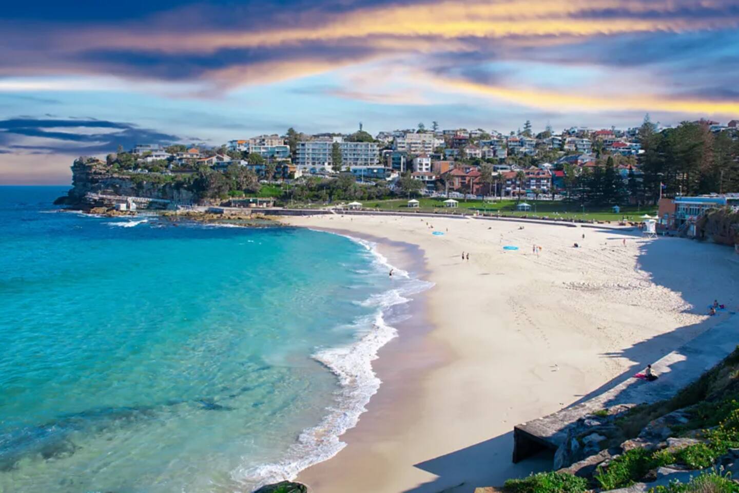 2BR Bondi Beach Stay | Parking + Self Check-in