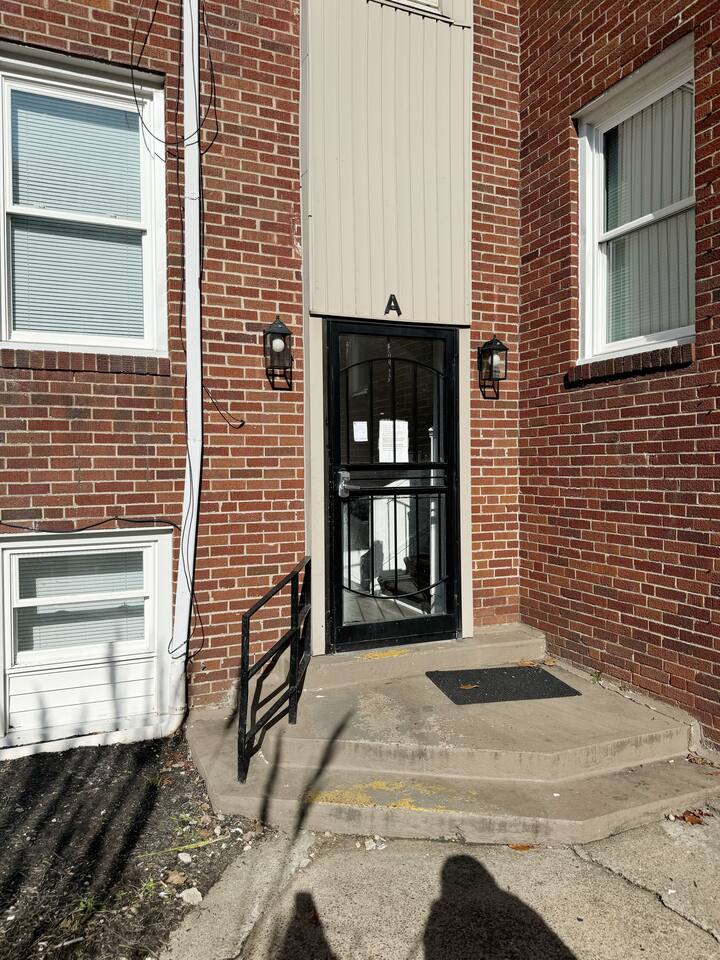 Riverside A6 | QUEEN 1BD/1BA Apt near River