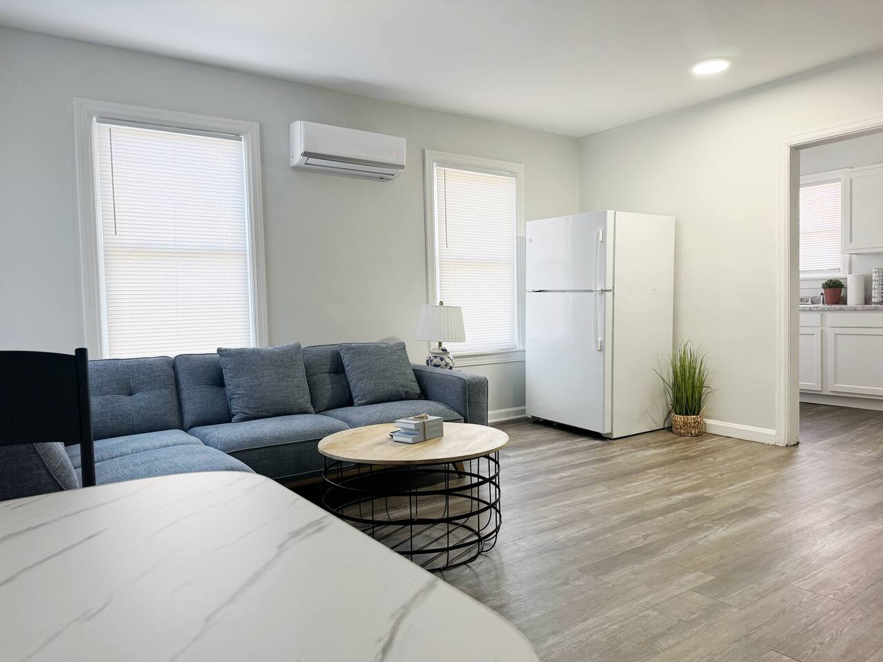 Riverside A6 | QUEEN 1BD/1BA Apt near River