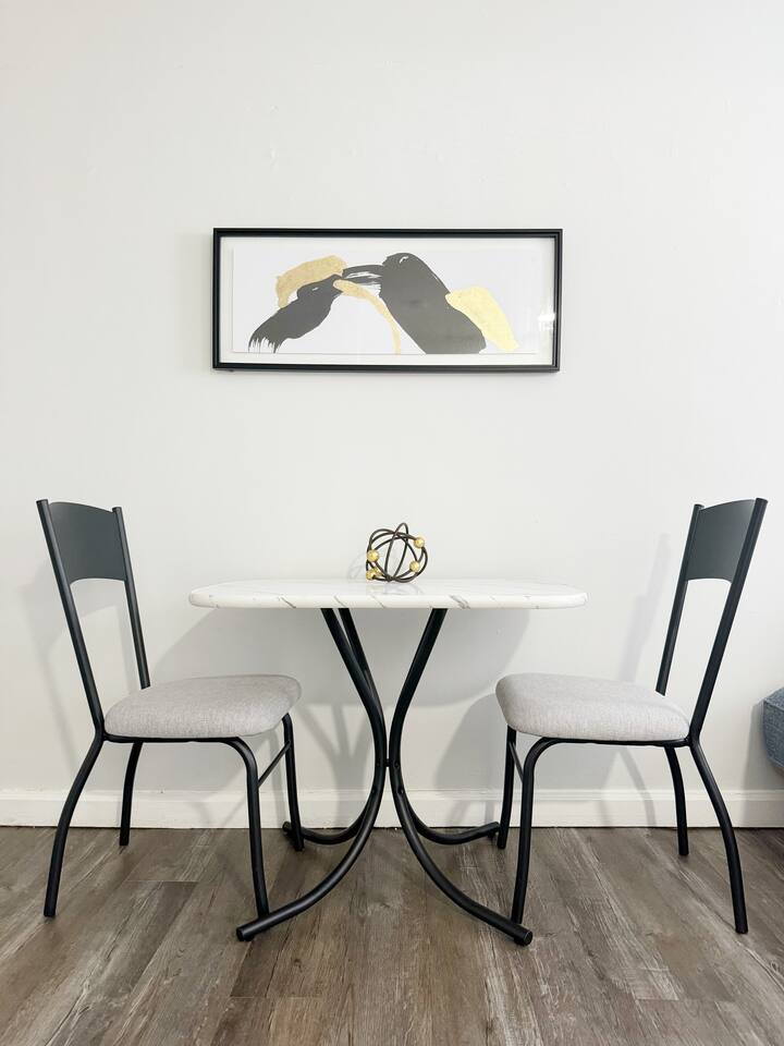 Riverside A6 | QUEEN 1BD/1BA Apt near River