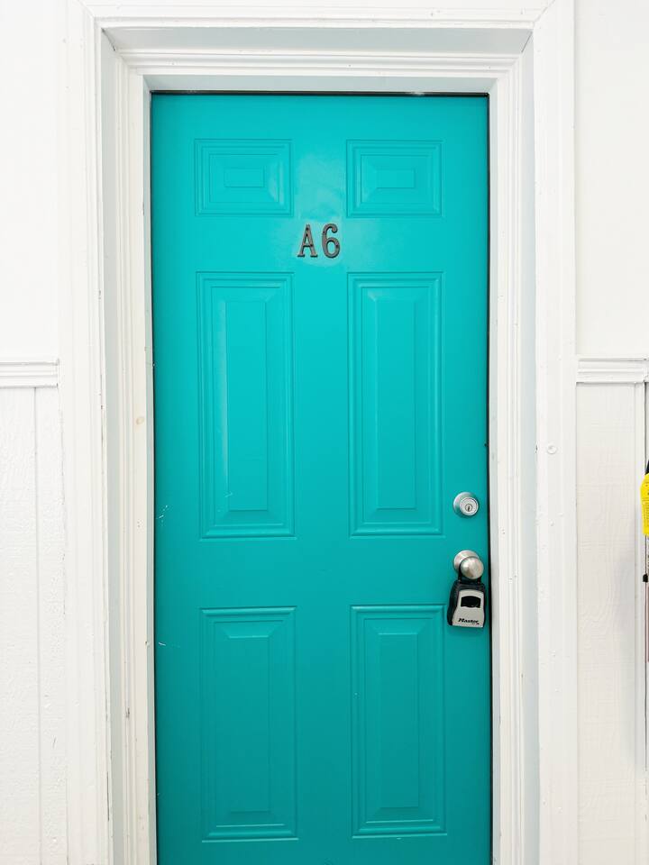 Riverside A6 | QUEEN 1BD/1BA Apt near River