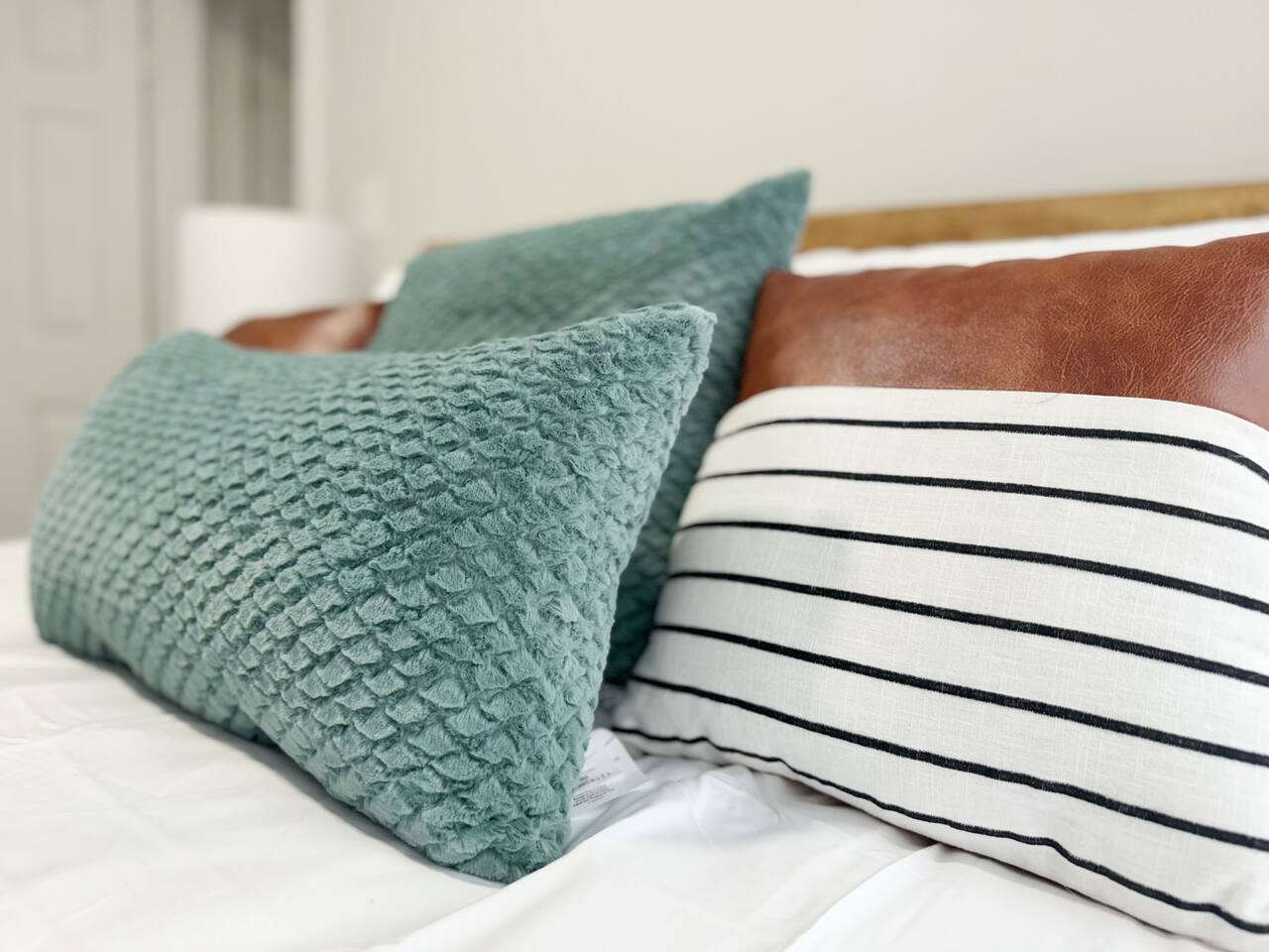 Riverside A6 | QUEEN 1BD/1BA Apt near River