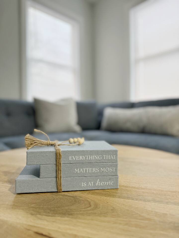 Riverside A6 | QUEEN 1BD/1BA Apt near River