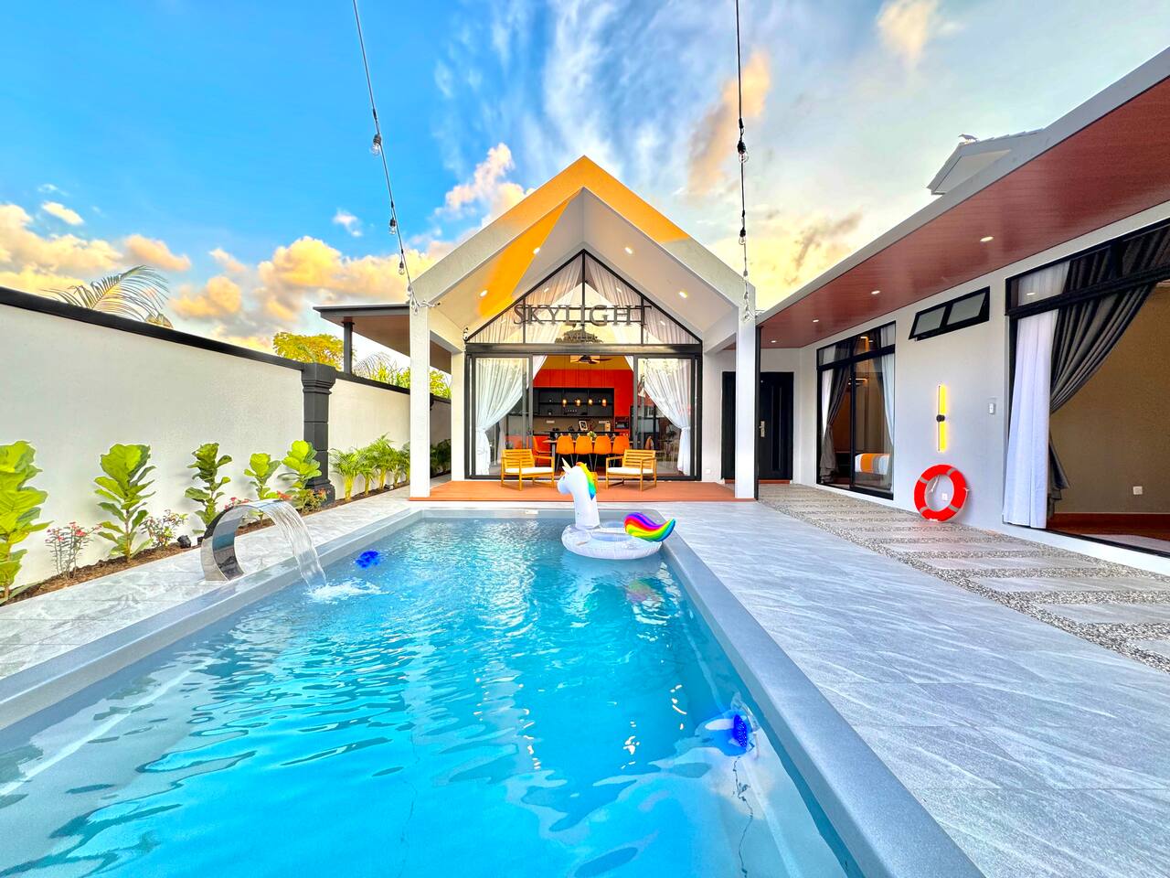 Skylight Villa Johor Bahru • Pool • Cinema • Ktv