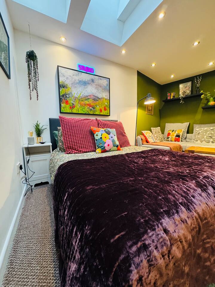 #11 Impressive and Spacious Studio Sleeps 4