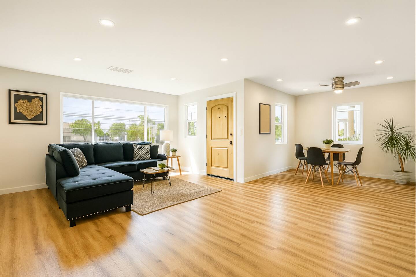Modern 3BR Near SoFi & LAX | Patio, BBQ, Parking