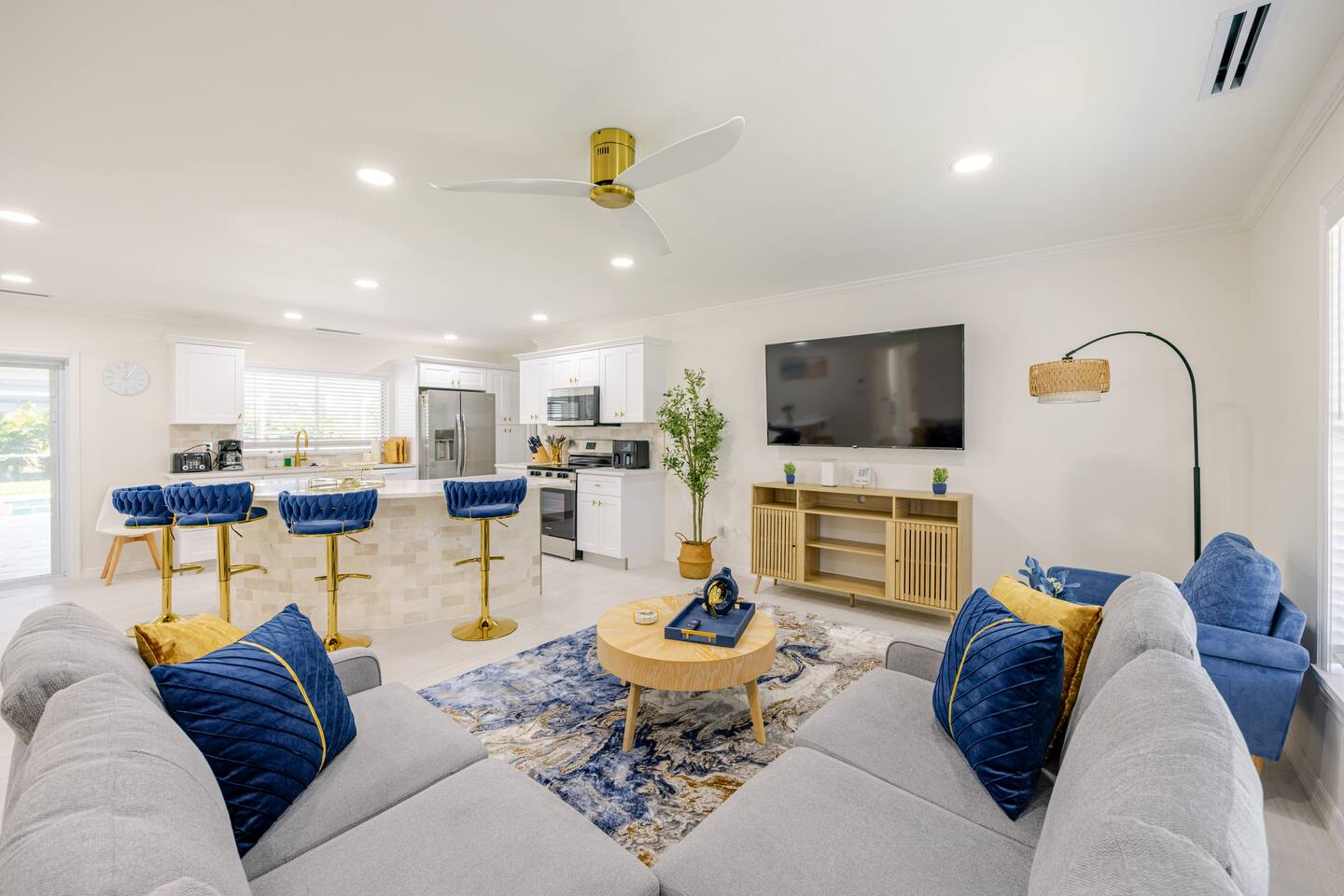 Remodeled Pool Game room for 8!