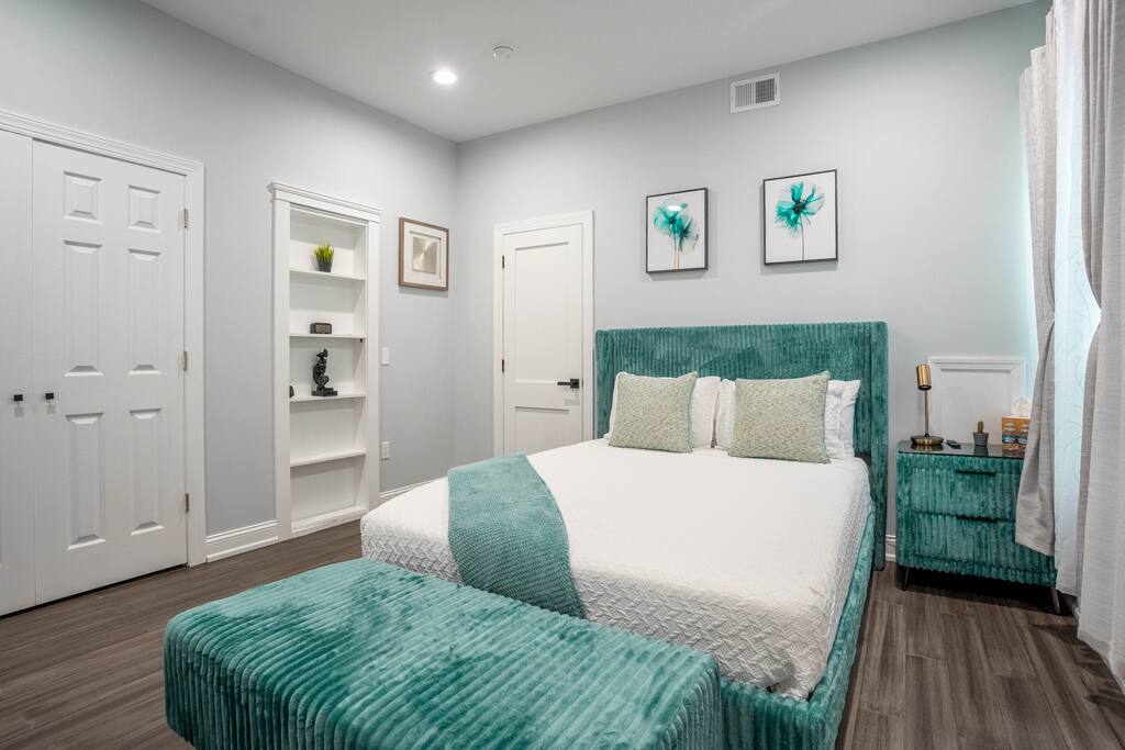 Cozy 2BR Loft 2nd Floor Retreat / The Loft@Cedar