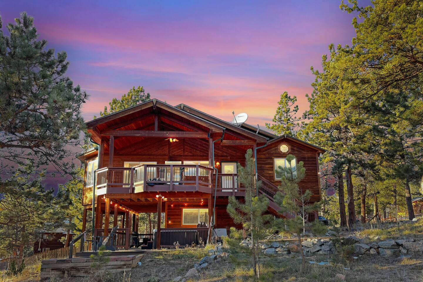 HotTub / GameRoom / Coffee Bar / Fireplace / Views