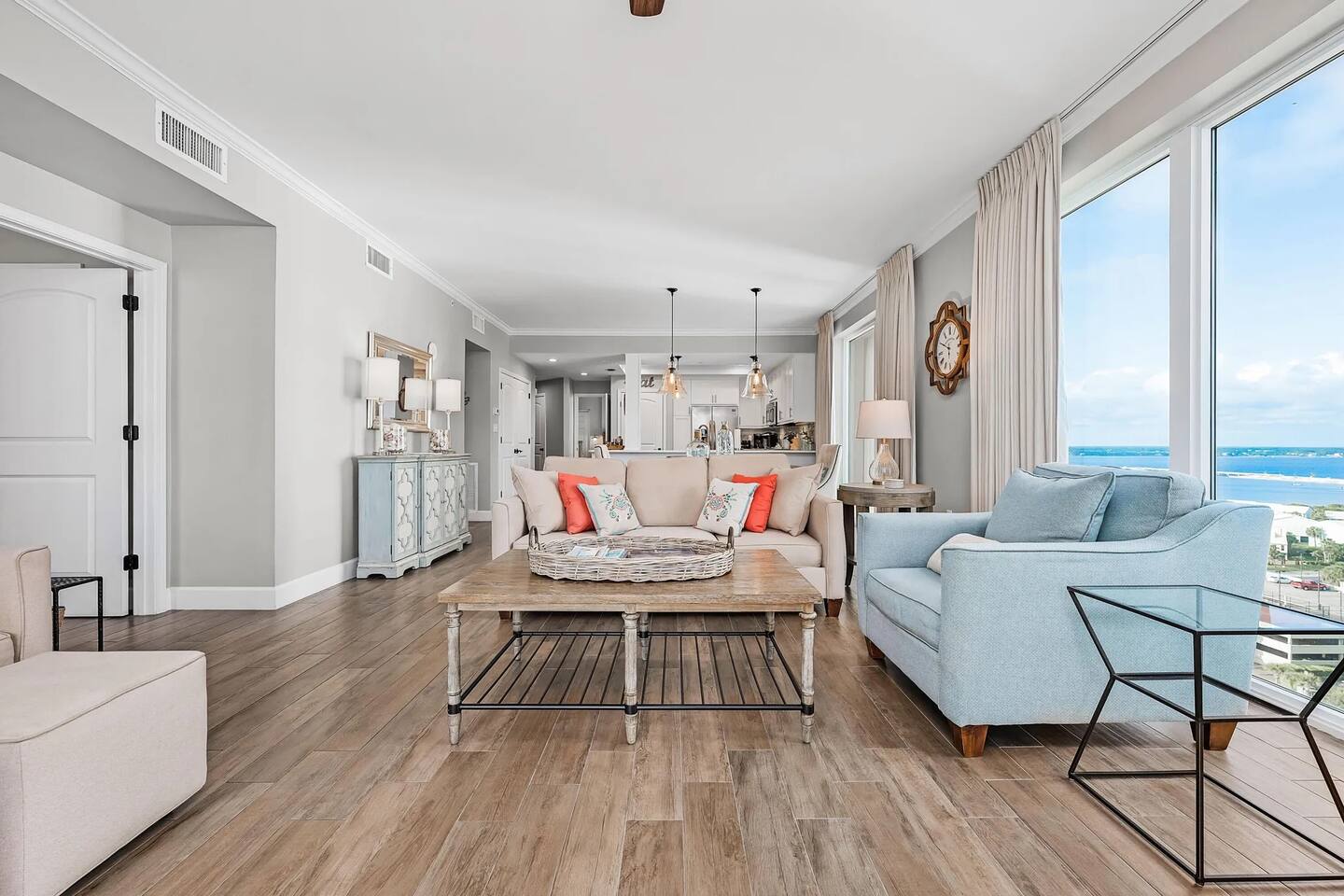 Five Star Beachfront Condo | Breathtaking Views!
