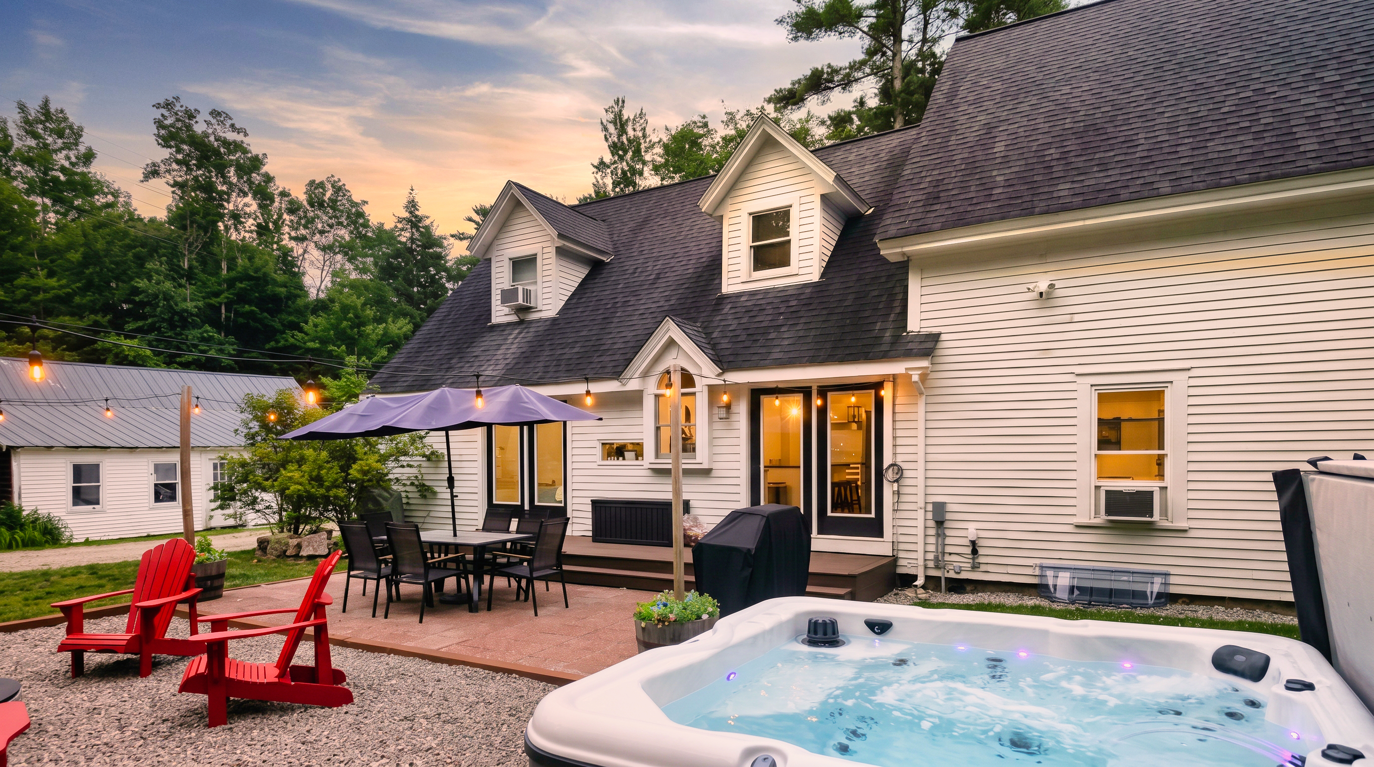 Hot Tub, Firepit & Trails | Big Family Retreat