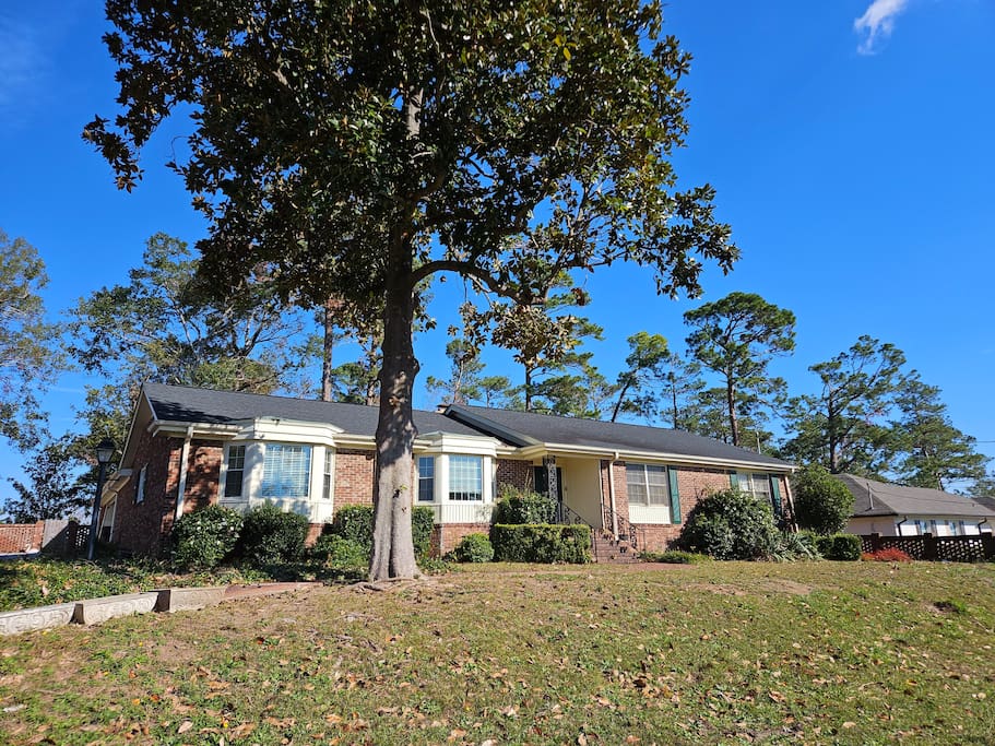 Masters 2025 - Spacious 7 bedroom - Super Host