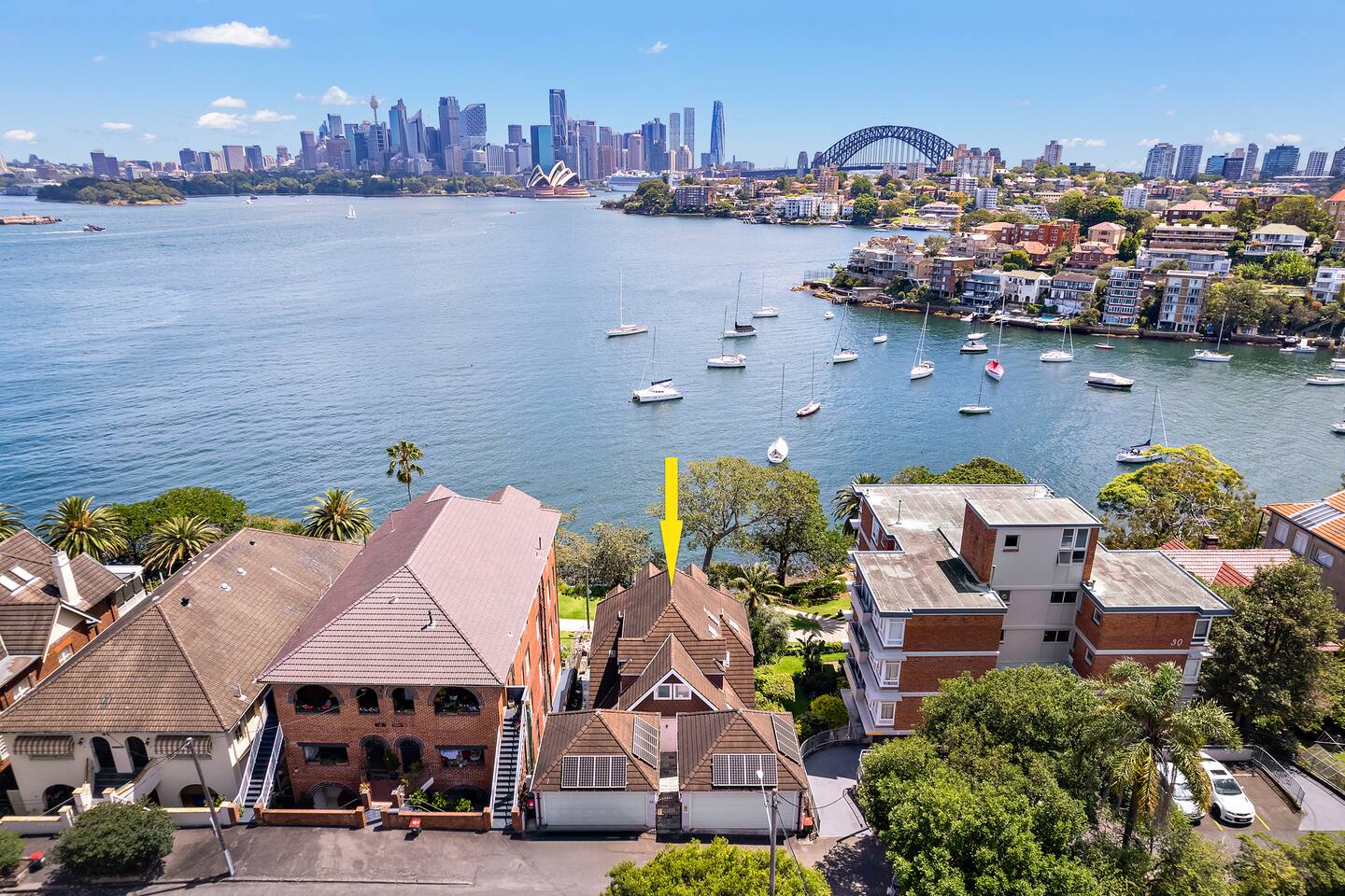 Harbourfront 4BR – Stunning Views of Sydney Icons