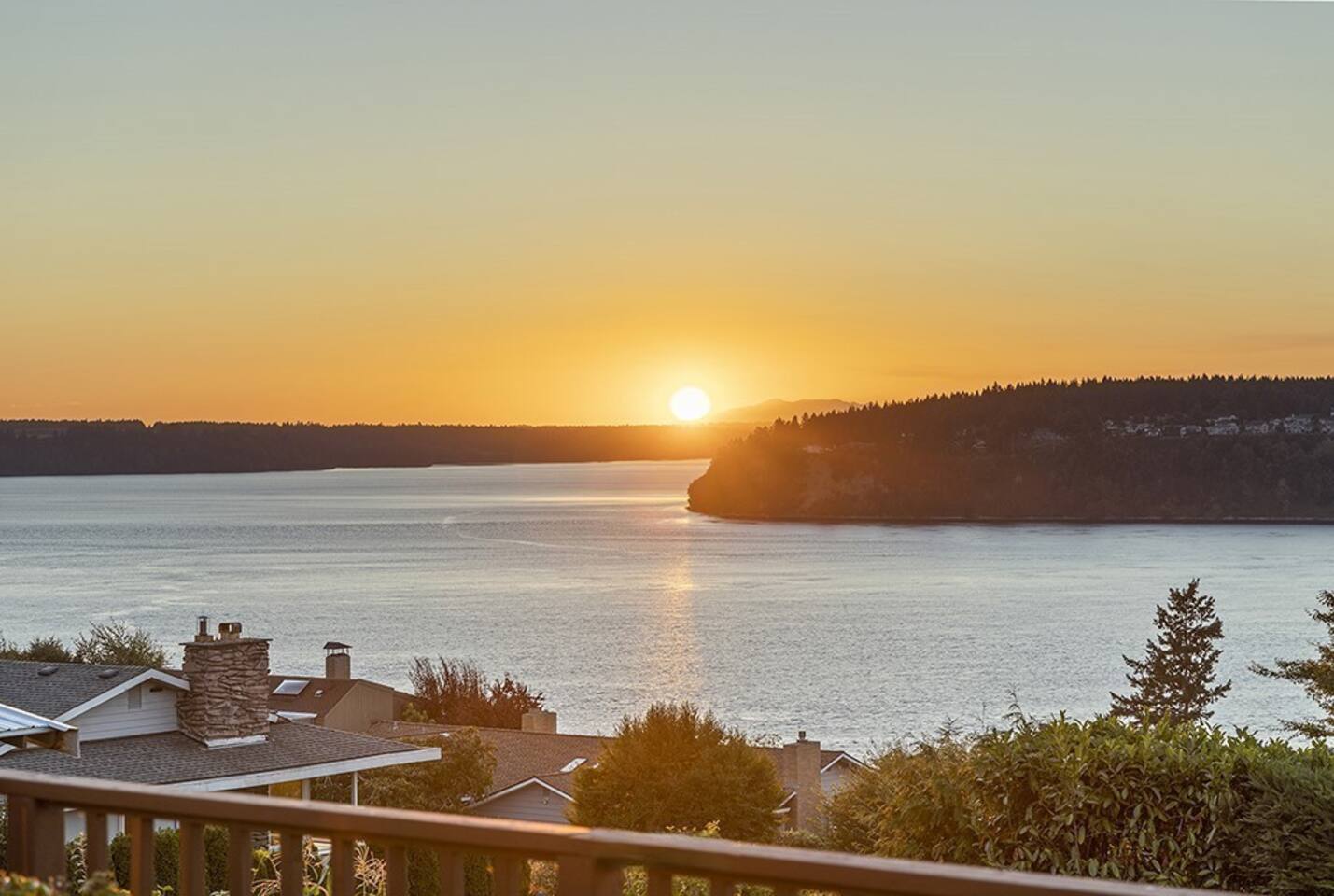 5BR/4BA: Spacious, Step-Free Main Level, Remodeled