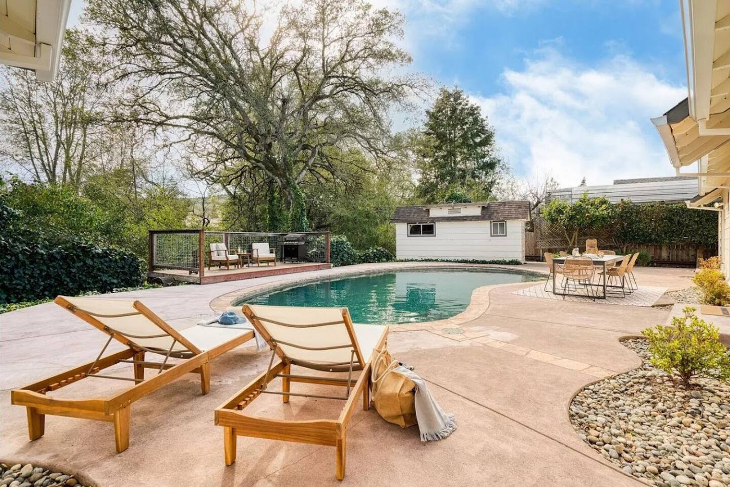 Spacious 5 BR/3BA Group Getaway, Pool & EV Charger