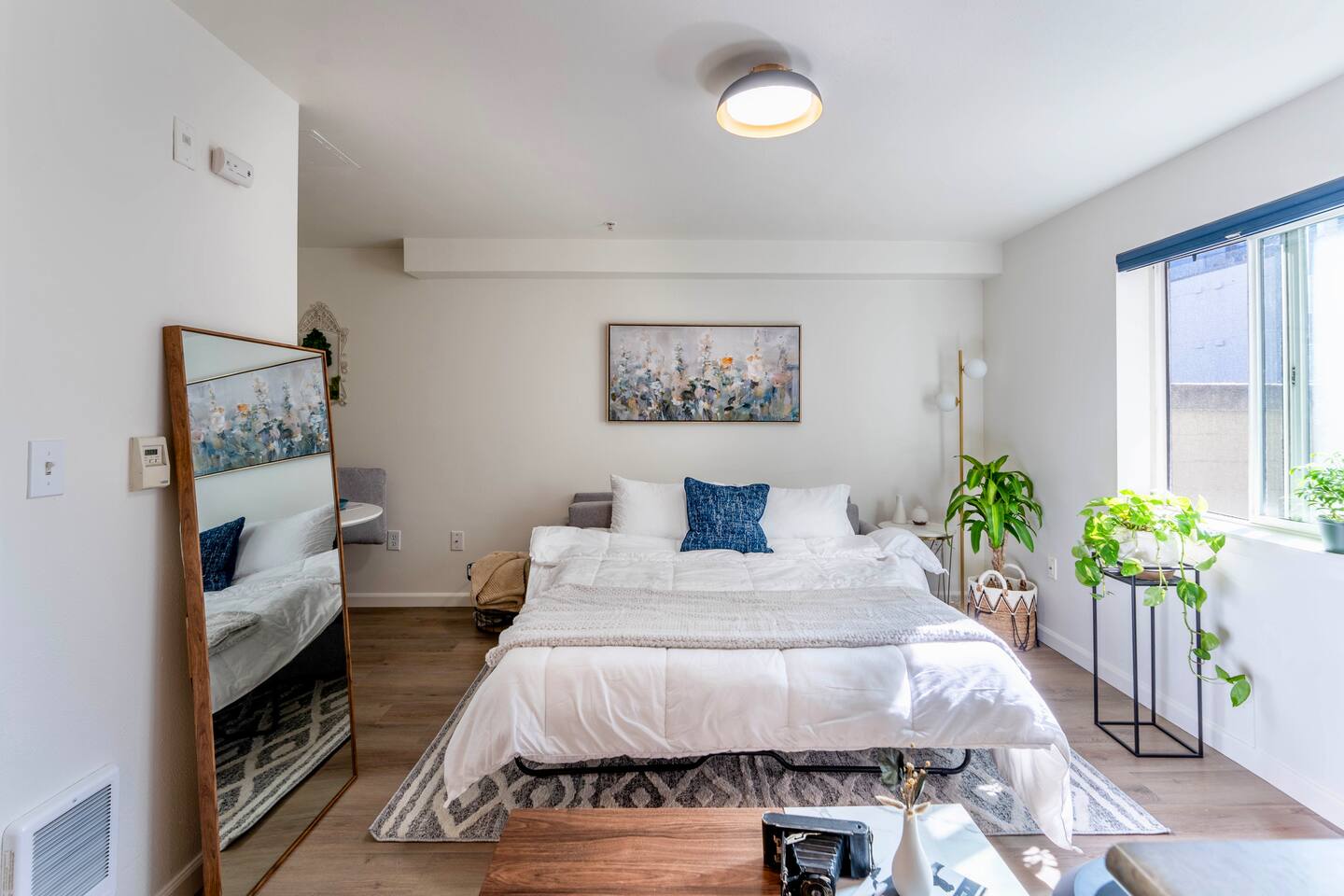 Rooftop w Space Needle View