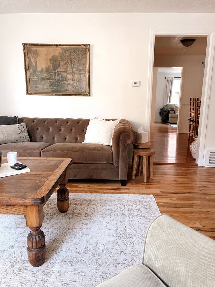 Cottages on 28th - Main House (Gym + Sauna)