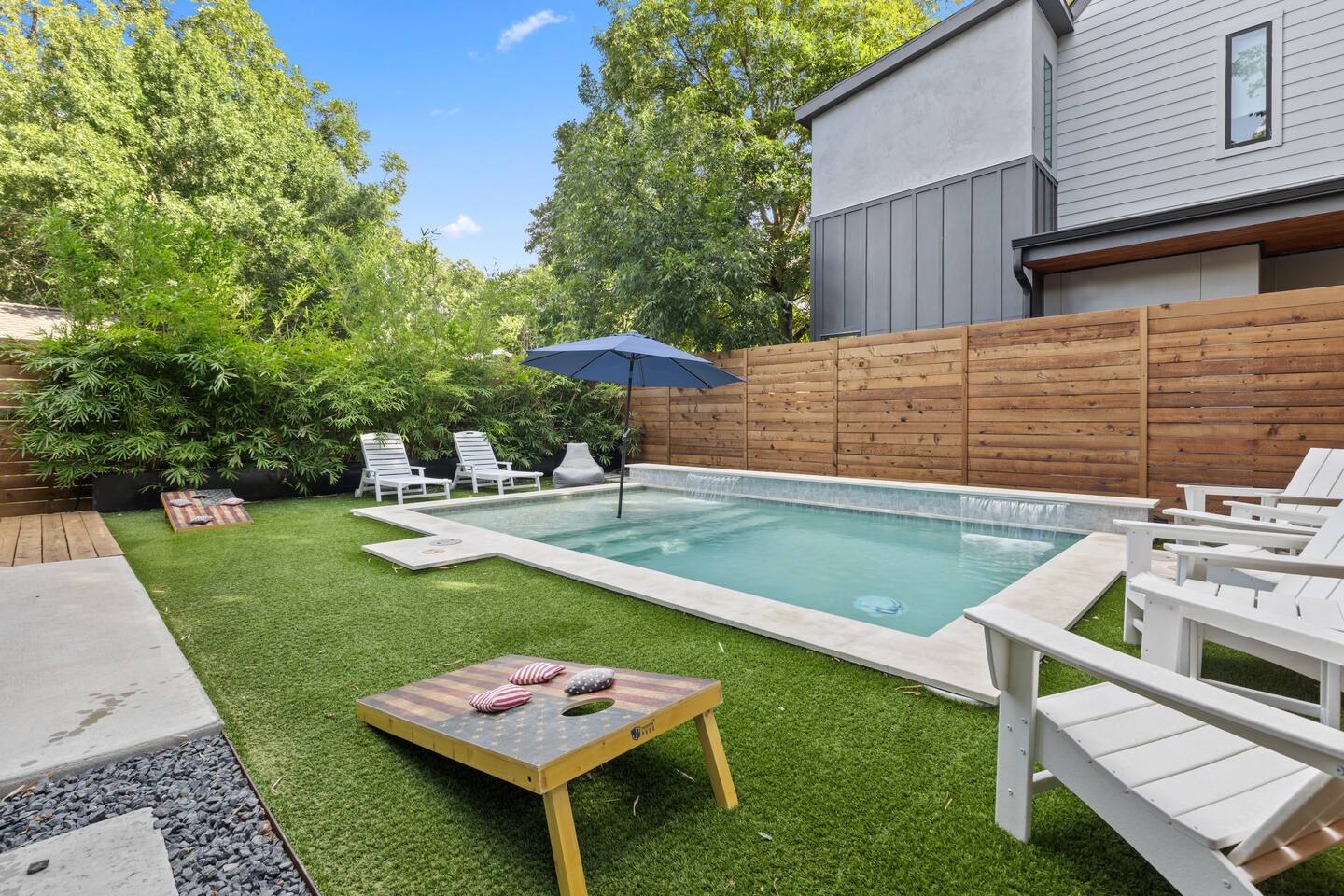 Downtown Luxury Oasis - Heated Pool! (7 Bedrooms)