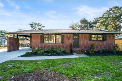 House + 1/1 In-Law Suite and Yard | USMC Families