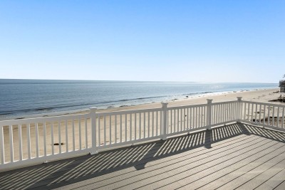 Beachfront | Pets Welcome | Open Airy and Spacious