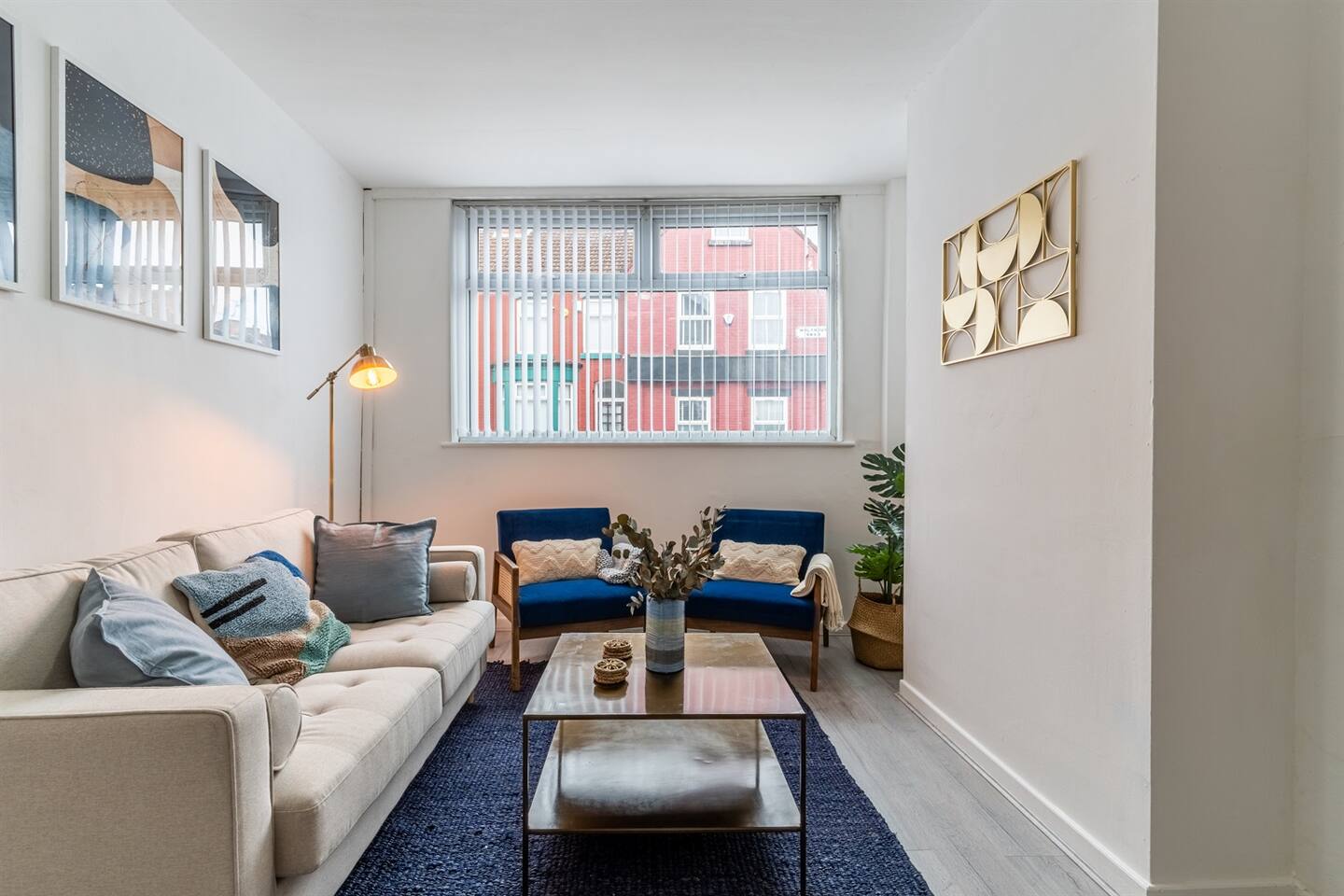 Modern 4bedroom Spacious Family Home