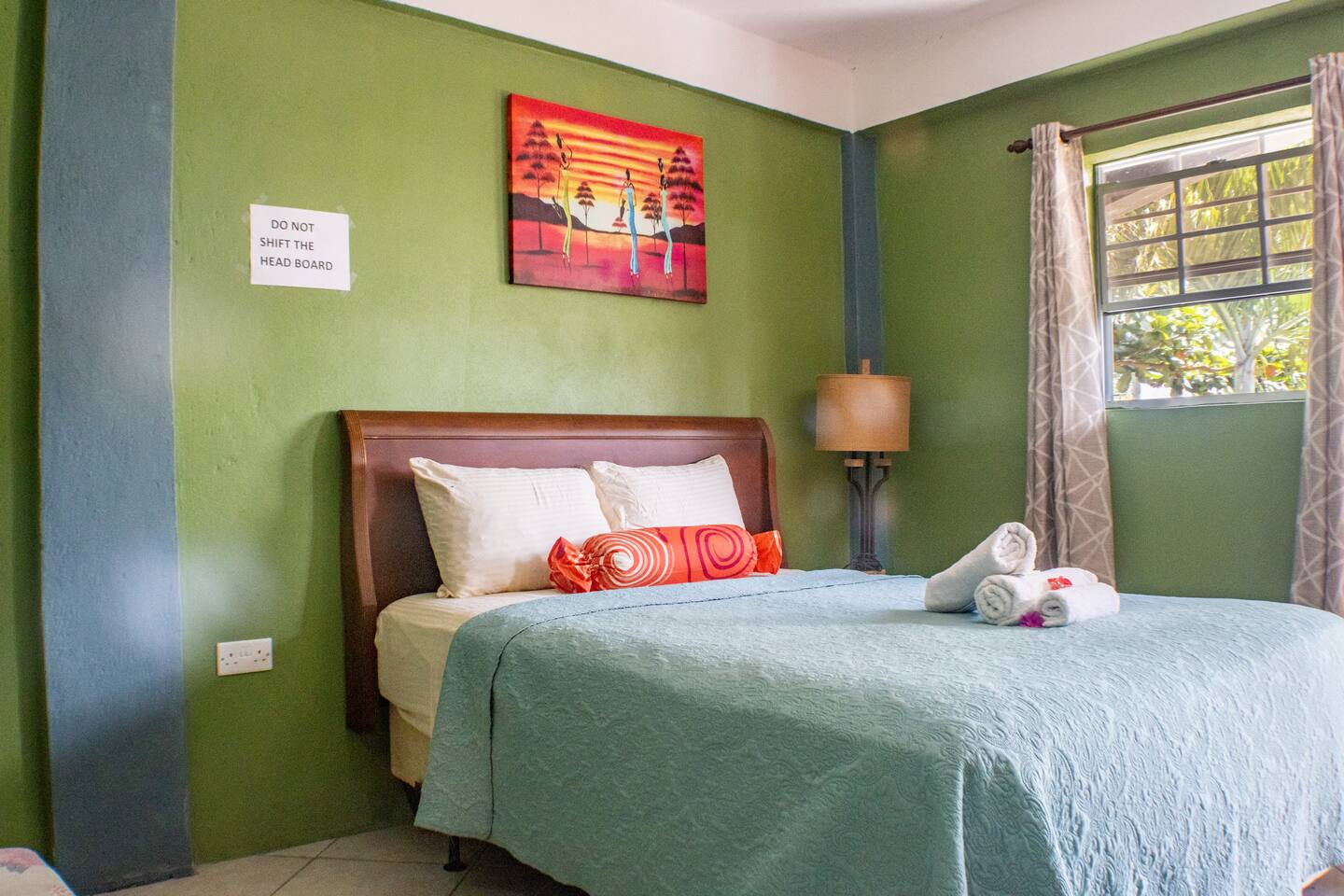 Lushes Lodge | Apt 2 | Restaurant On Site!