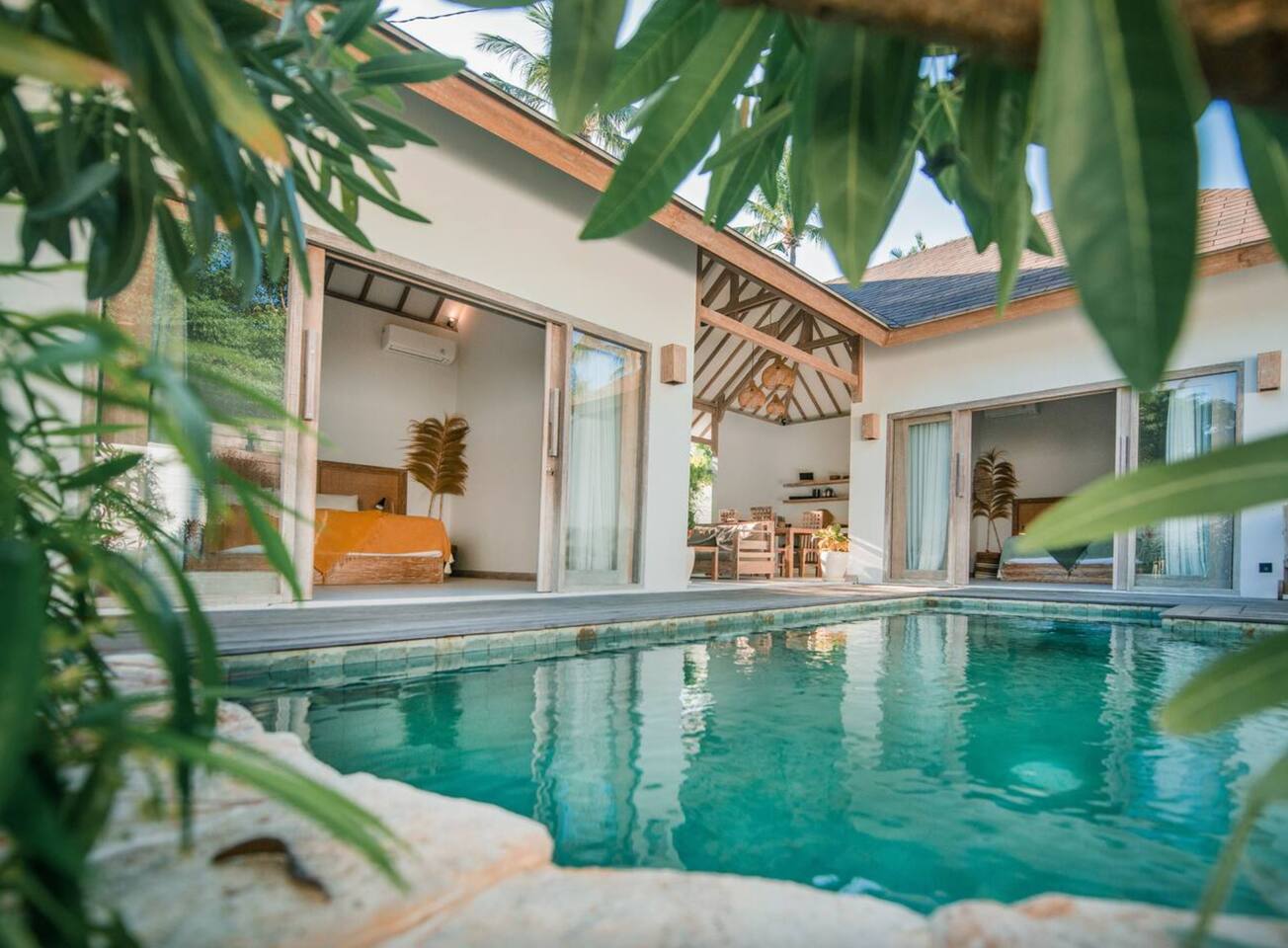 2BR/Pool/Free Bikes/Peacefull + lush garden