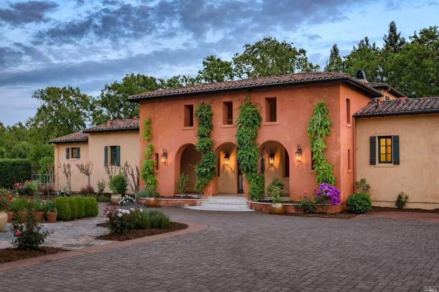 Welcome to our Mediterranean-inspired villa! Get ready to indulge in a luxurious escape like no other,  your dream getaway starts here!