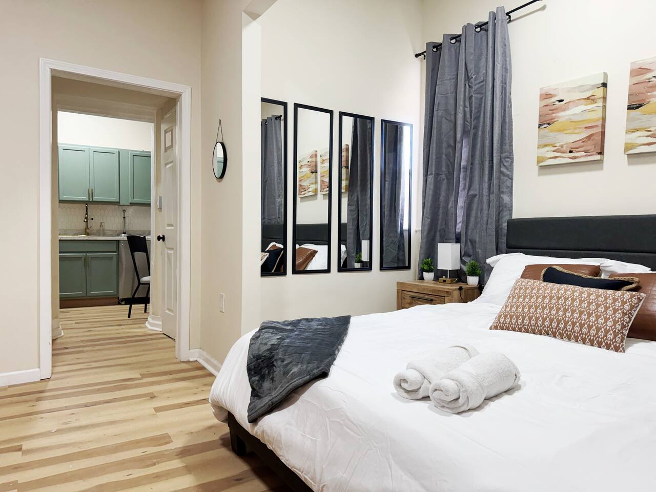 The Cardinal 808 B | KING 1BD/1BA Apt