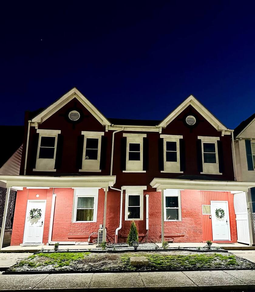 The Cardinal 808 B | KING 1BD/1BA Apt