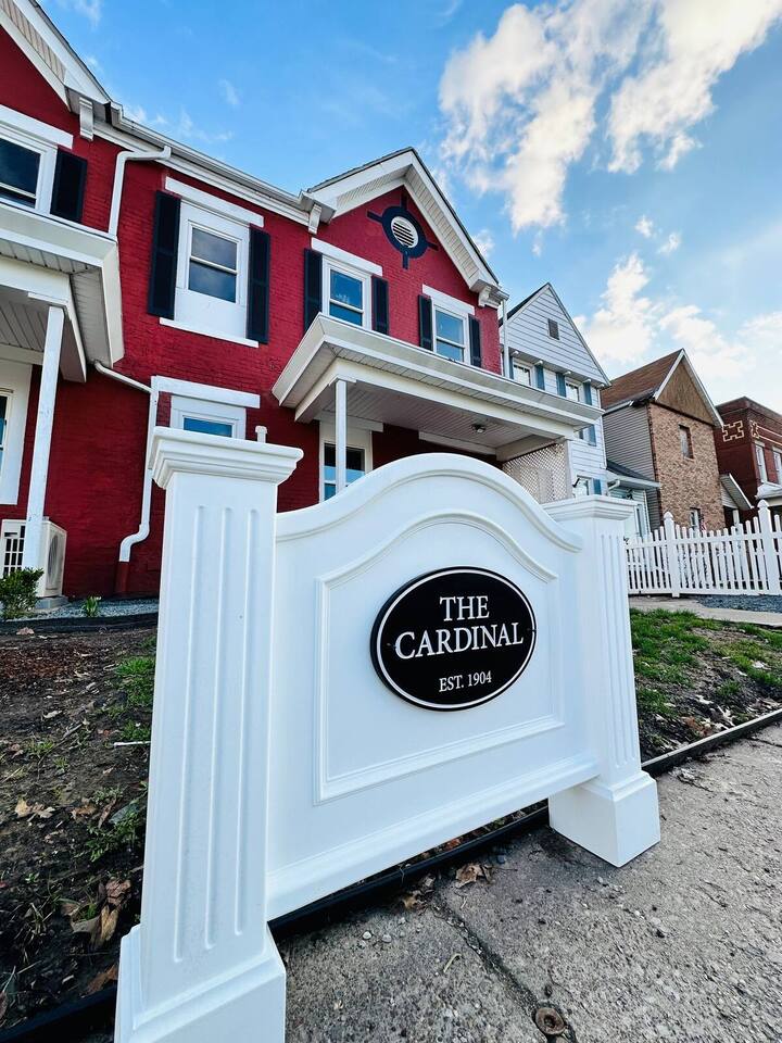 The Cardinal 808 C | KING 2BD/1BA Chic Apt