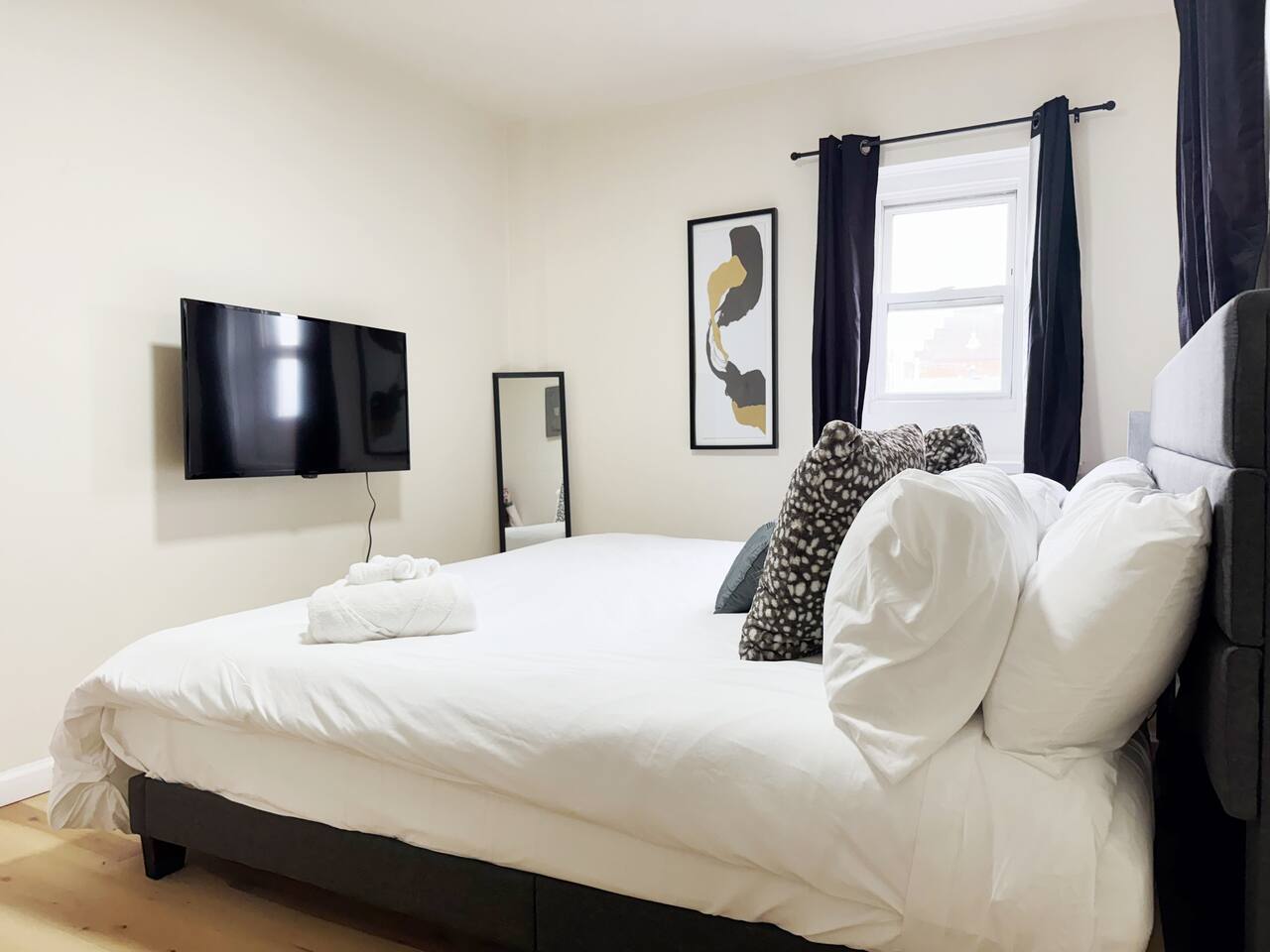 The Cardinal 810 D | 3BD/1BA Centrally Located Apt