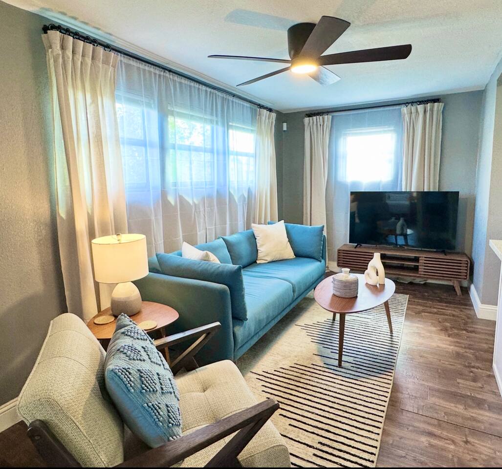 Extended Stay- 28days+ Cozy/Central/Downtown/2bath