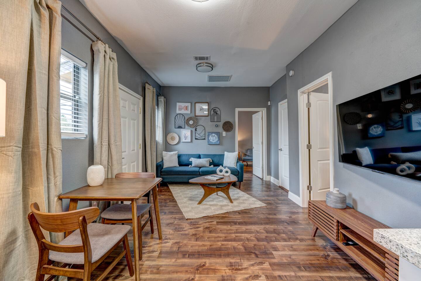 Extended Stay- 28days+ Cozy/Central/Downtown/2bath