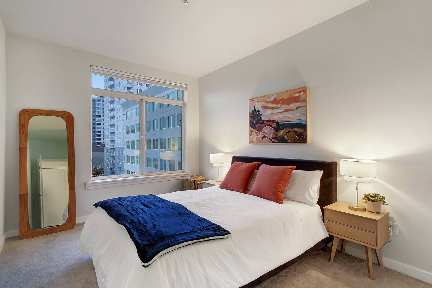 Stylish Downtown Condo w/ Parking, Gym, and Pool