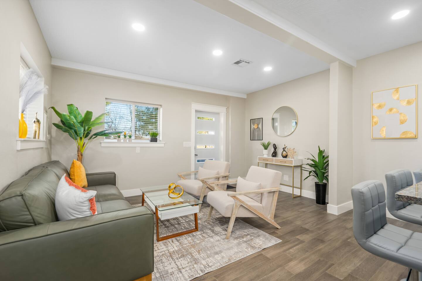 Romantic Country Getaway – Cozy, Modern & Private!