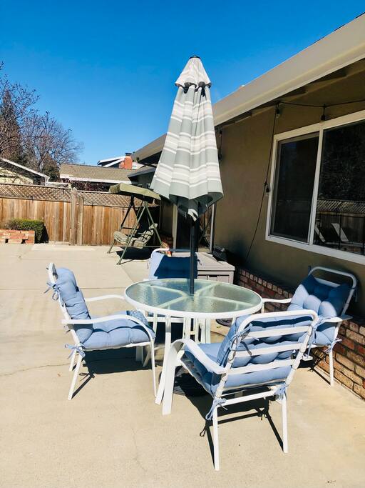 Yuba City Front Unit 5 beds 1 bath w/Pool, Laundry