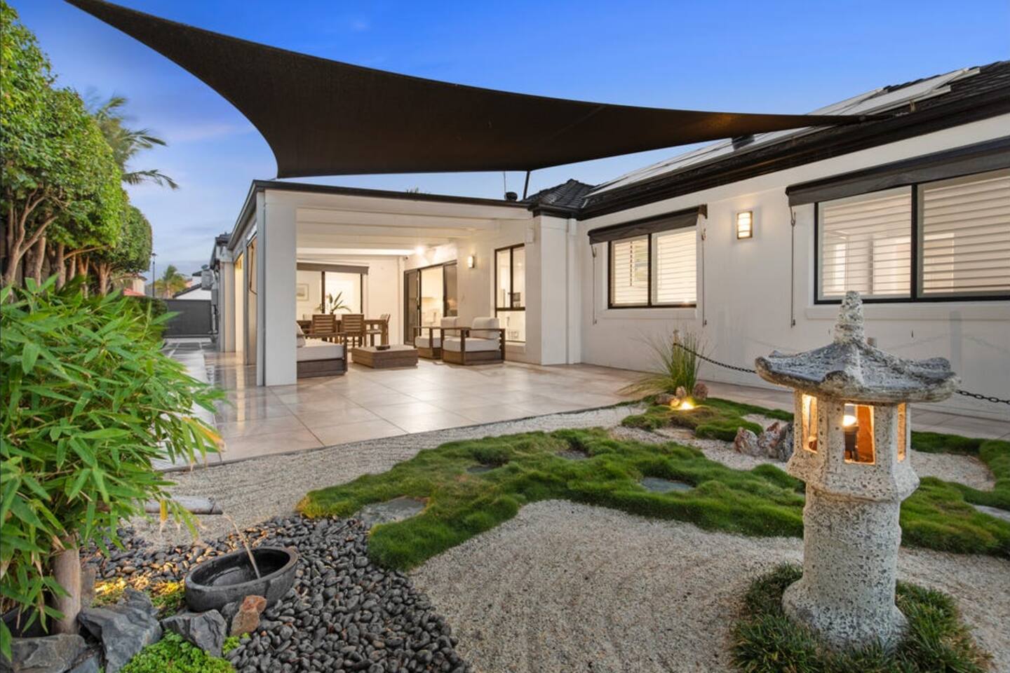 Burleigh Bliss Waterside Escape with Pool