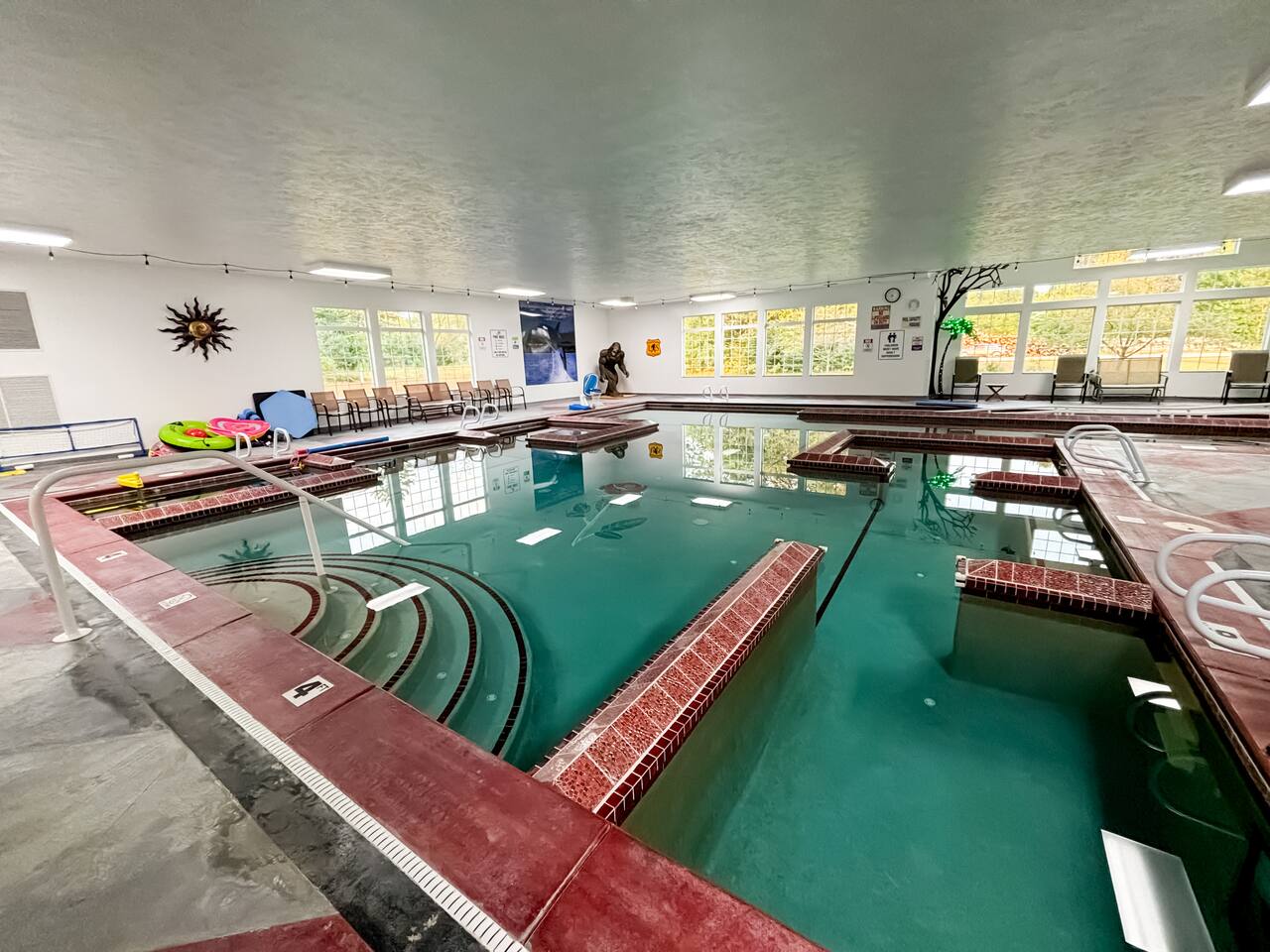 Scenic Getaway | Trails, Pond, Pool & Pickleball